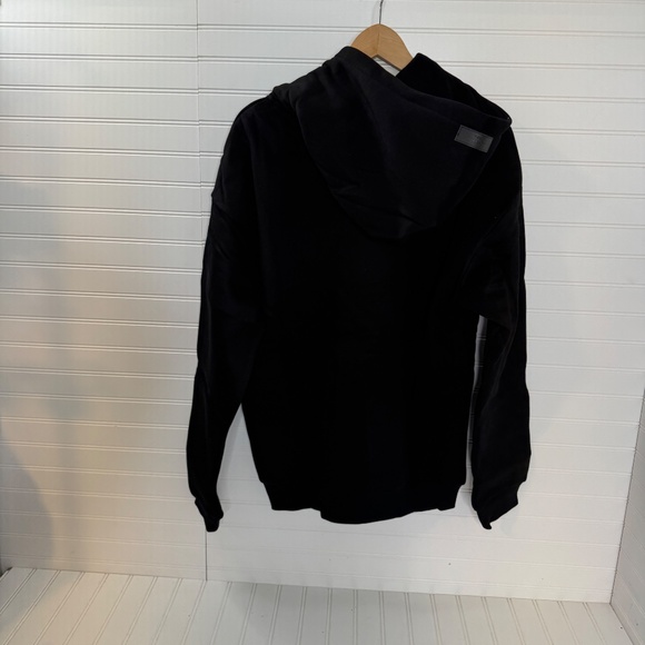 Black comfrt Hoodie - Picture 6 of 8